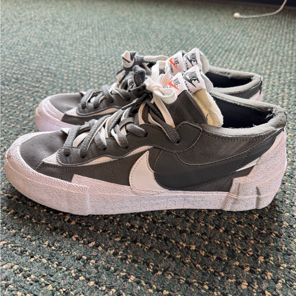 Size 12 - Nike sacai x Blazer Low Iron Grey - Picture 2 of 5